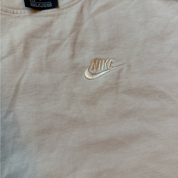 Nike Sportswear Crop Tee Beige Women’s Small - Picture 3 of 12